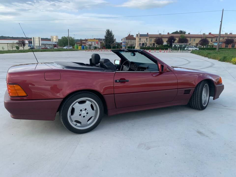 Image 7/30 of Mercedes-Benz 300 SL-24 (1992)