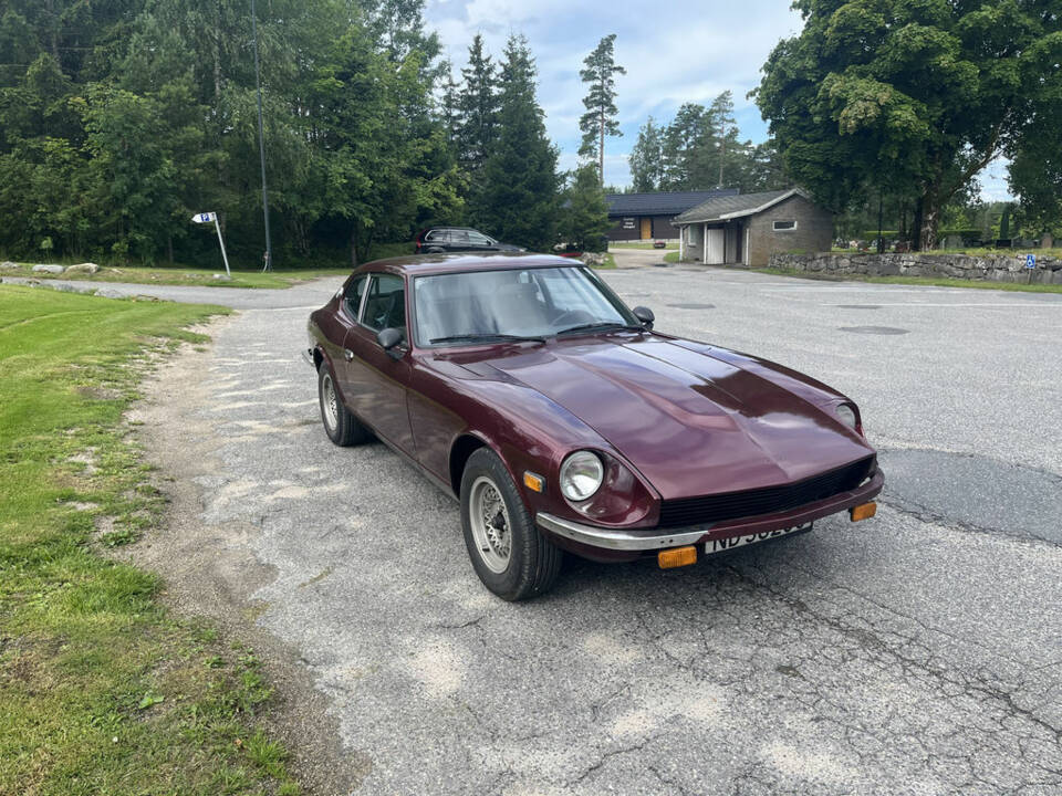 Image 3/8 of Datsun 260 Z (1976)