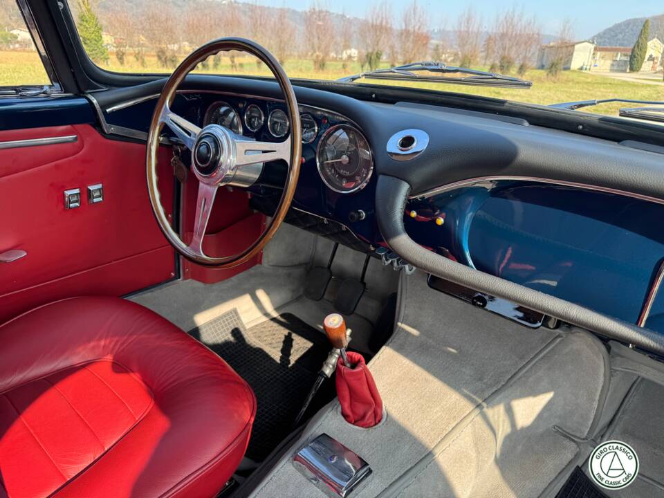 Image 25/43 of Maserati 3500 GT Touring (1961)