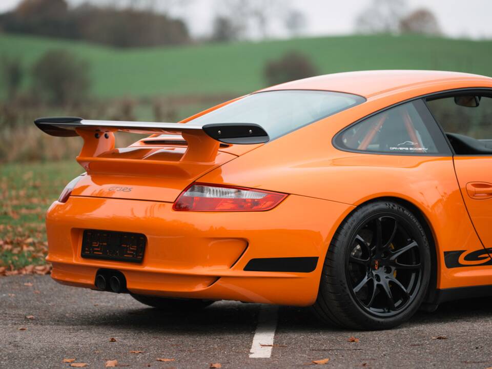 Bild 9/38 von Porsche 911 GT3 RS (2007)