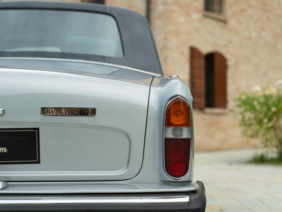 Image 9/50 of Rolls-Royce Silver Wraith II (1979)