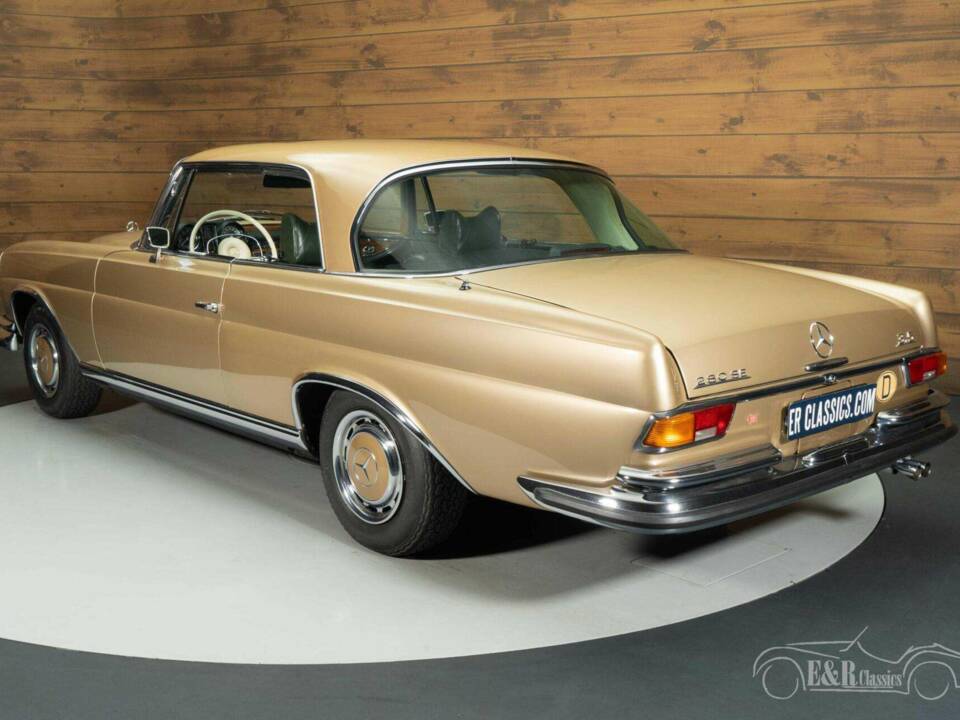 Imagen 15/19 de Mercedes-Benz 280 SE 3,5 (1970)