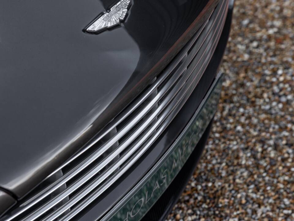 Bild 21/79 von Aston Martin DB 9 GT Volante (2017)