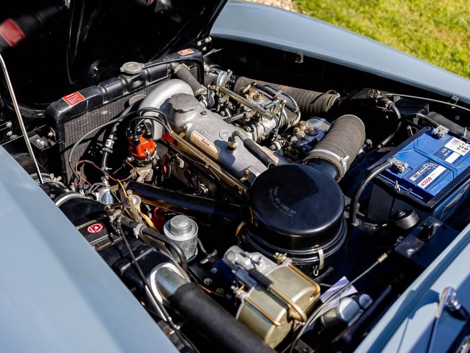 Image 7/56 of Mercedes-Benz 190 SL (1956)