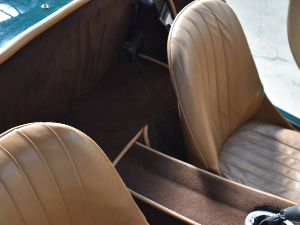 Image 15/39 of Hawk Cobra 289 (1968)