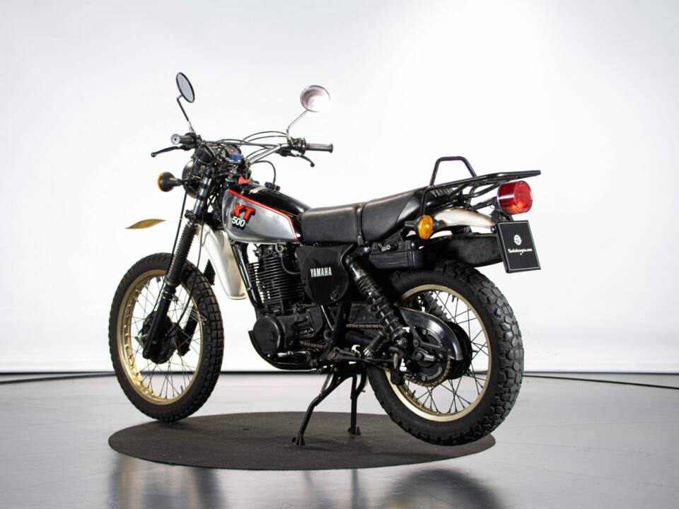 Immagine 2/50 di Yamaha XT 500 (1981)
