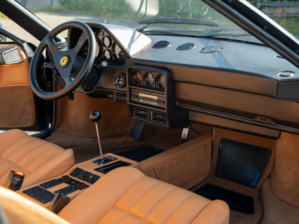 Image 8/36 de Ferrari 328 GTB (1986)