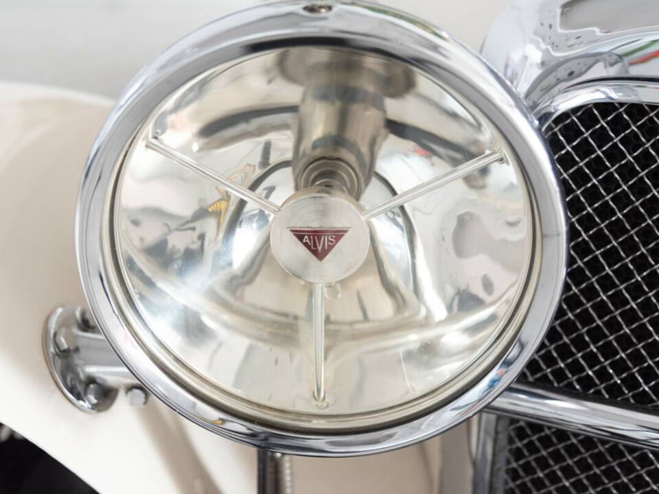 Image 18/43 of Alvis Speed 20 (1933)