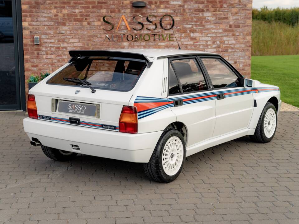 Imagen 87/96 de Lancia Delta HF Integrale Evoluzione I "Martini 5" (1992)