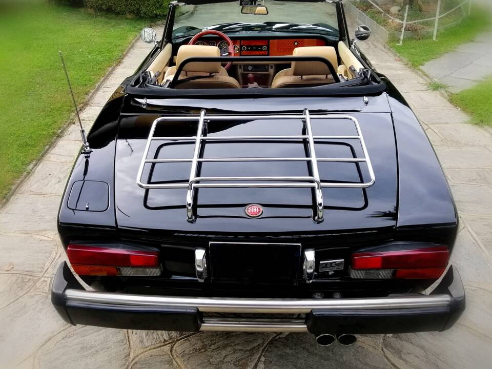Bild 14/30 von FIAT Spider 2000 (1980)