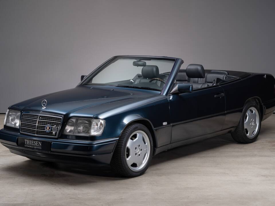 Image 1/28 of Mercedes-Benz E 320 &quot;Final Edition&quot; (1997)