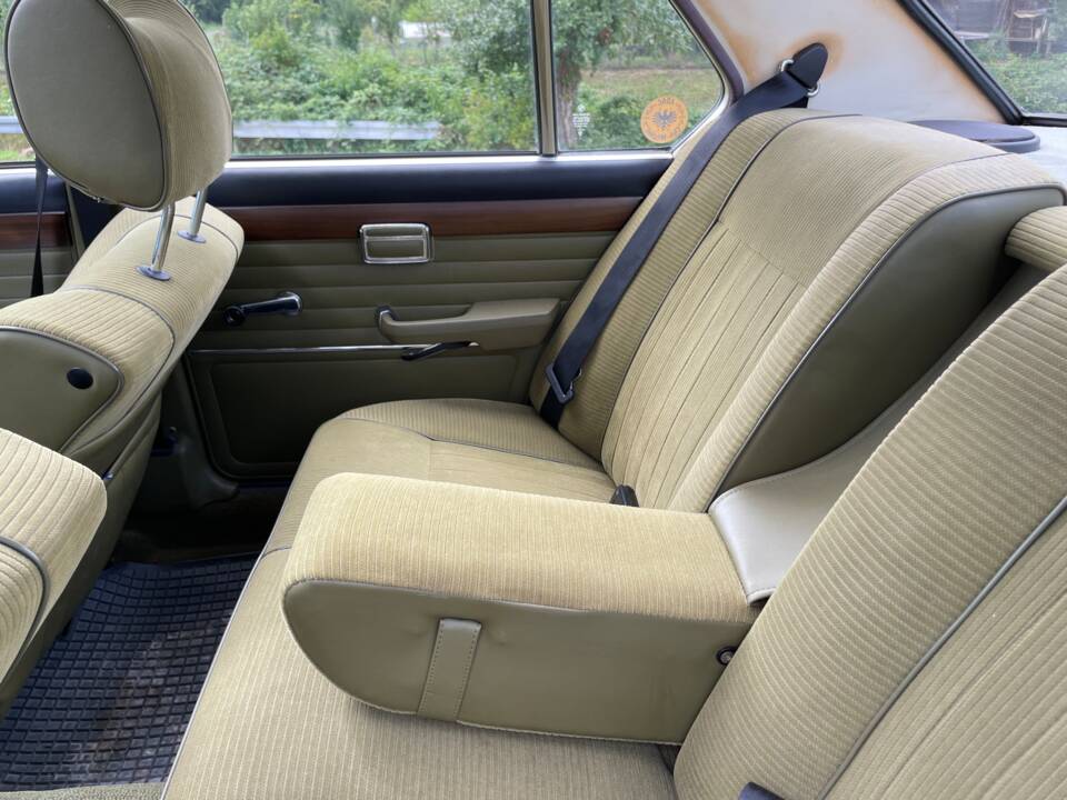 Image 91/100 de BMW 528i (1980)