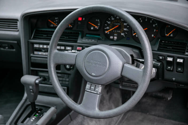 Image 30/46 of Toyota Supra (1988)