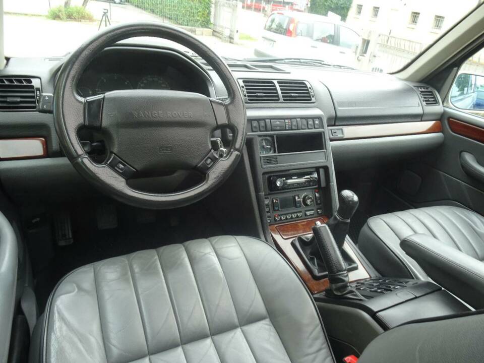 Image 28/42 de Land Rover Range Rover 2.5 DSE (2000)