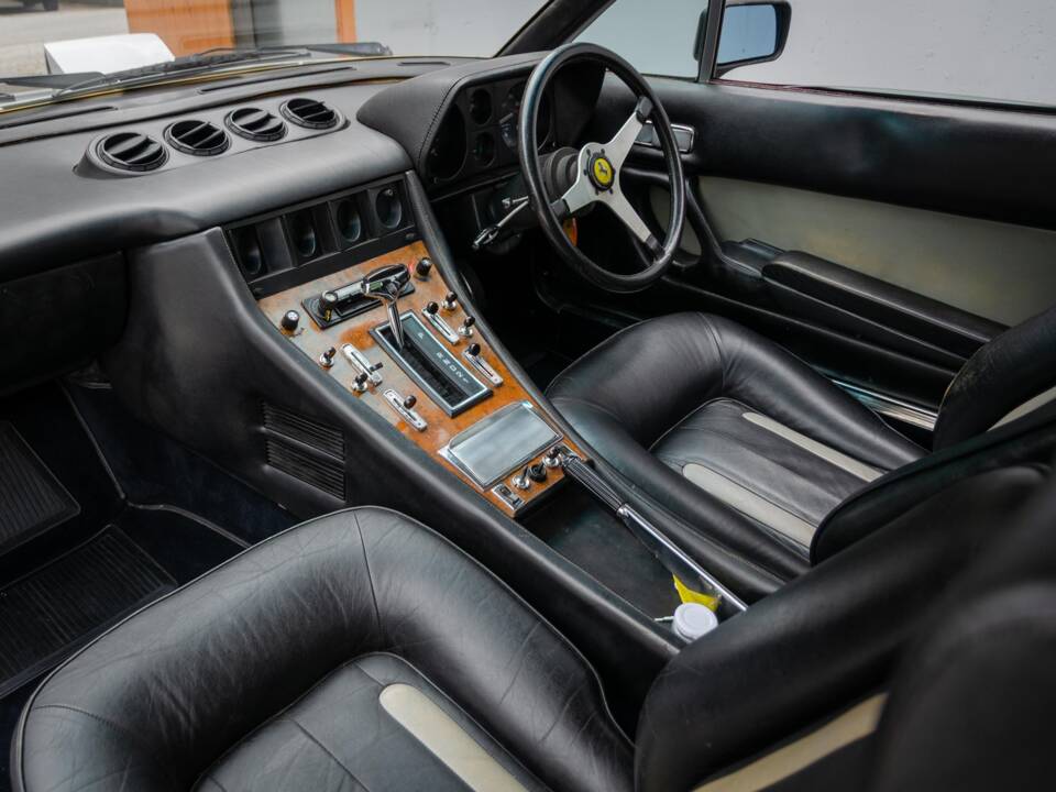 Bild 6/8 von Ferrari 400 GT&#x2F;4 2+2 (1977)