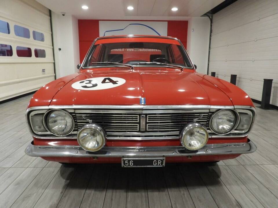 Image 2/15 of Ford Cortina GT (1967)