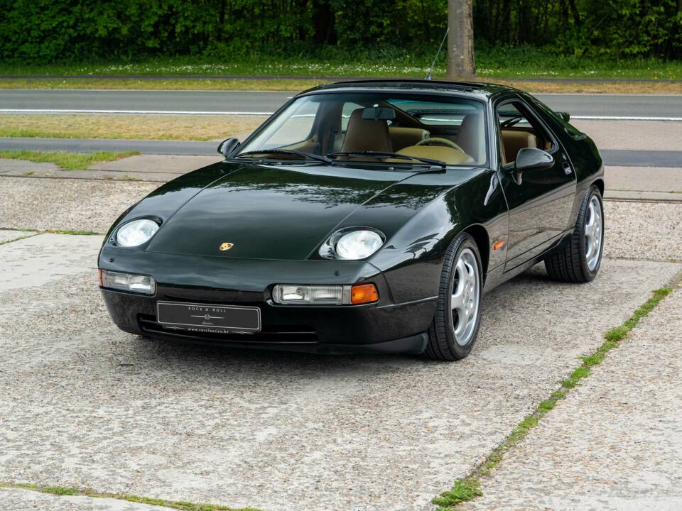 Image 11/30 of Porsche 928 GTS (1993)