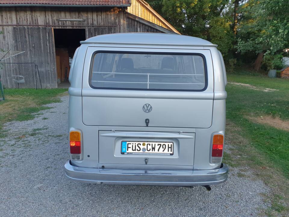 Afbeelding 30/46 van Volkswagen T2b Kombi (1979)