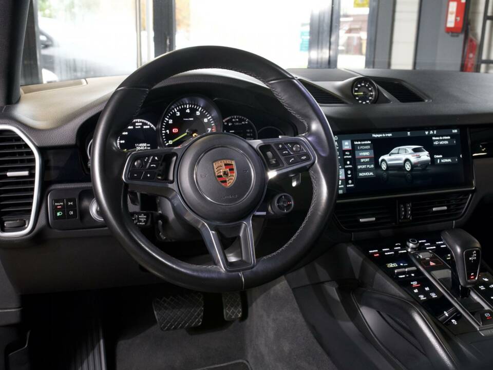 Image 3/17 of Porsche Cayenne E-Hybrid (2018)