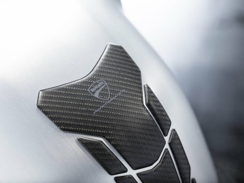Afbeelding 35/40 van Ducati DUMMY (2019)