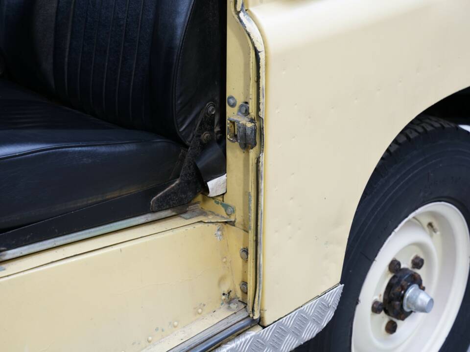Image 18/50 of Land Rover 88 Lightweight (1973)
