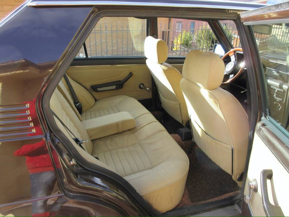 Image 12/44 de Alfa Romeo Giulietta 1.6 (1979)