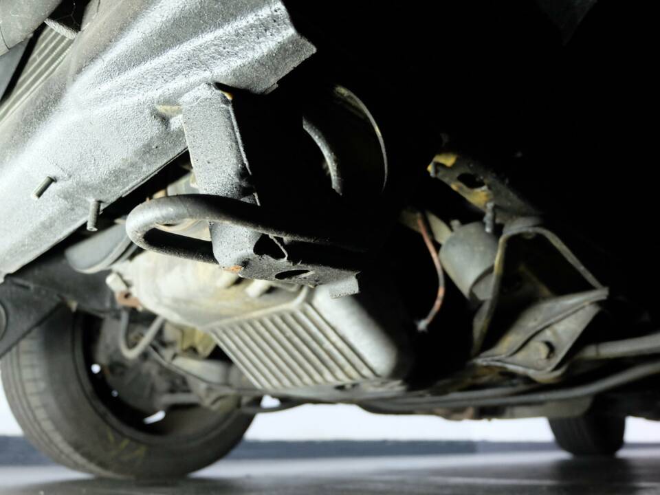 Image 31/35 of BMW M 635 CSi (1984)