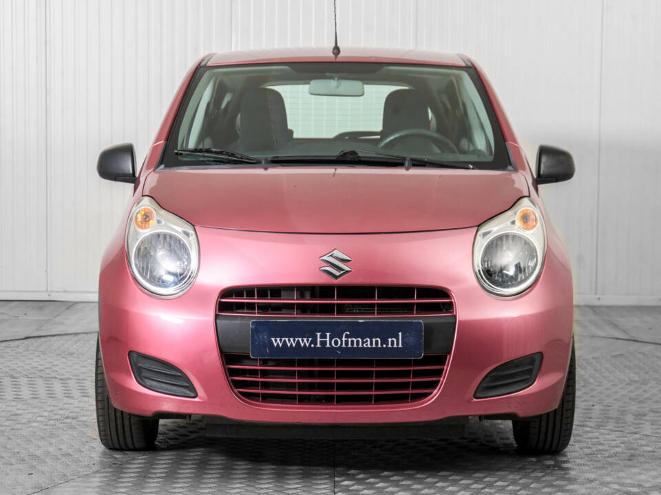 Image 14/48 of Suzuki Alto (2010)