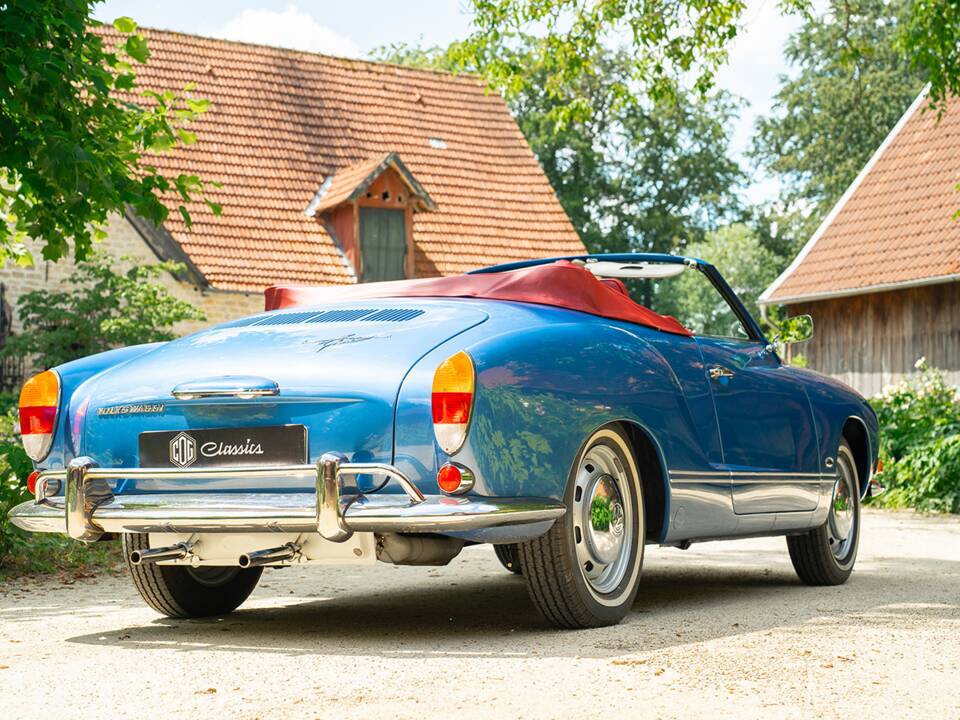 Image 7/36 of Volkswagen Karmann Ghia 1600 (1970)