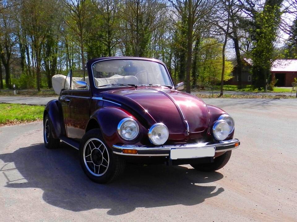 Image 3/54 de Volkswagen Beetle 1303 LS (1978)