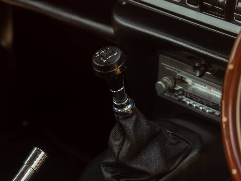 Image 45/50 de Jaguar Type E (2+2) (1969)
