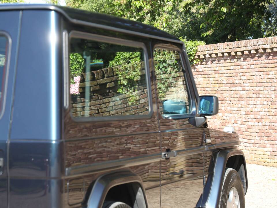 Immagine 44/50 di Mercedes-Benz G 320 (SWB) (1996)
