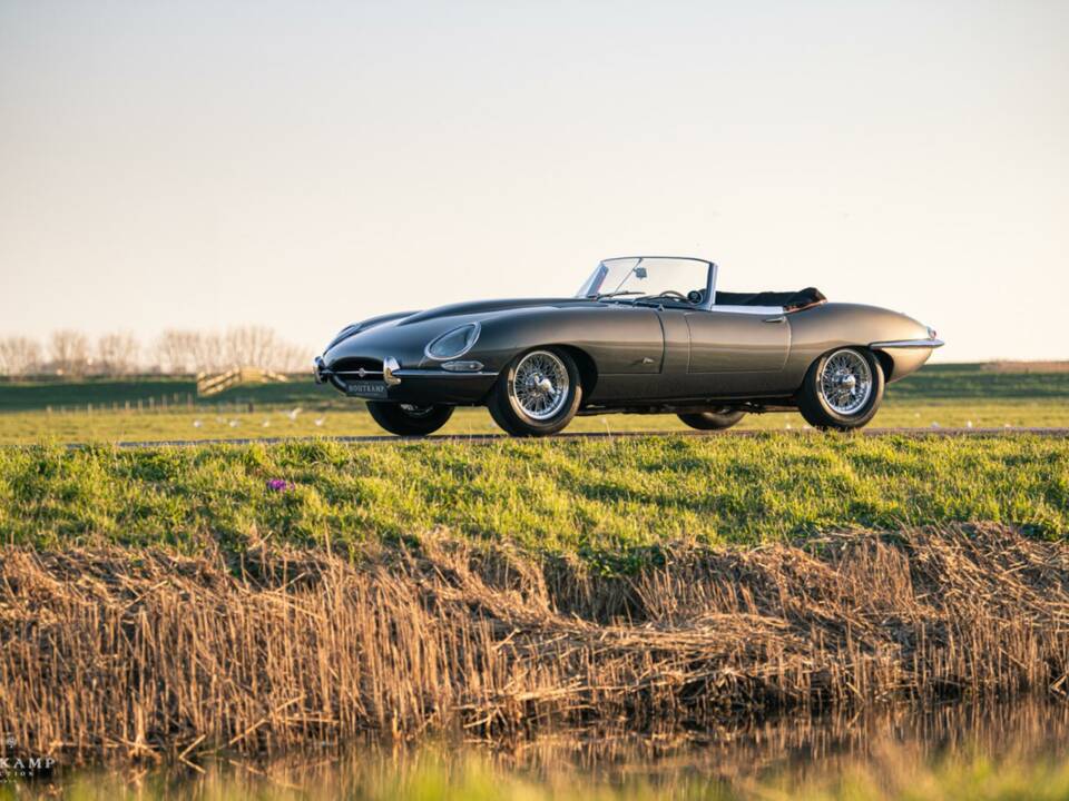 Image 44/50 de Jaguar E-Type 3.8 Flat Floor (1961)