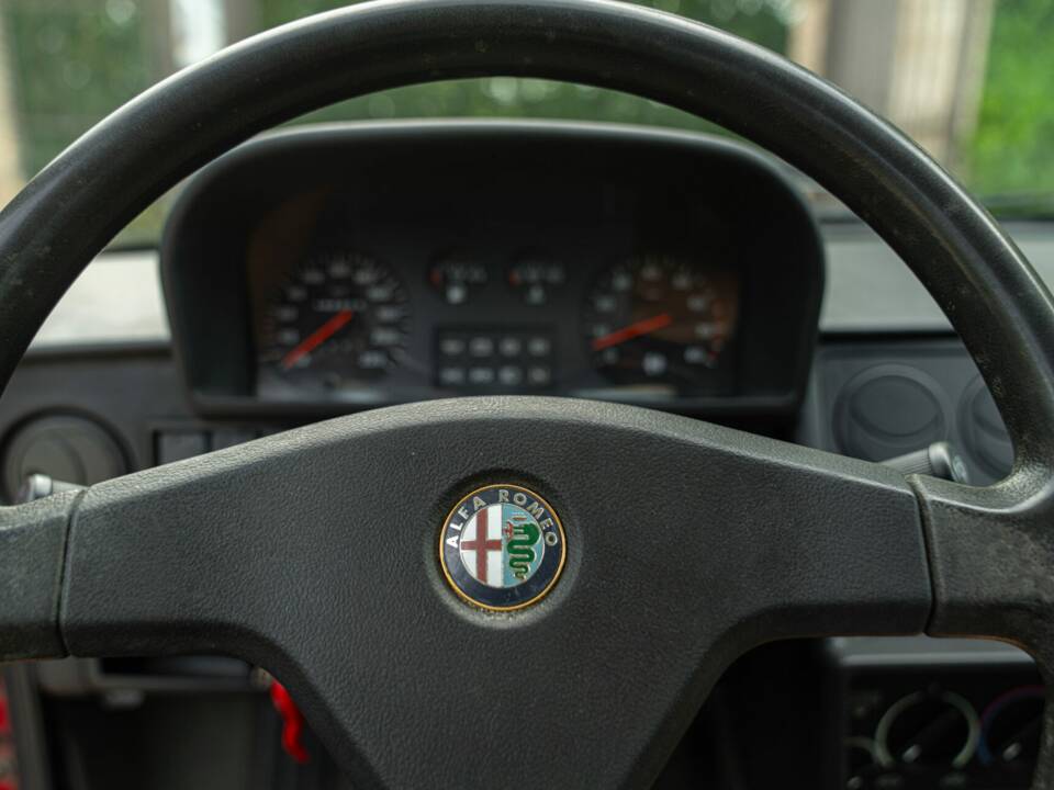 Afbeelding 27/45 van Alfa Romeo 33 - 1.3 (1991)