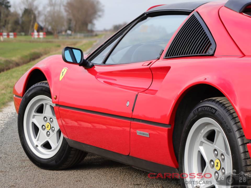 Bild 10/44 von Ferrari 328 GTS (1987)