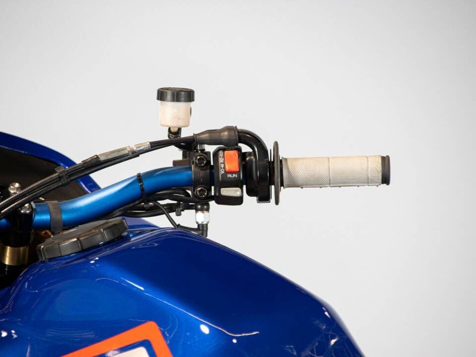 Bild 37/50 von Yamaha XTZ 750 Super Ténéré (1993)