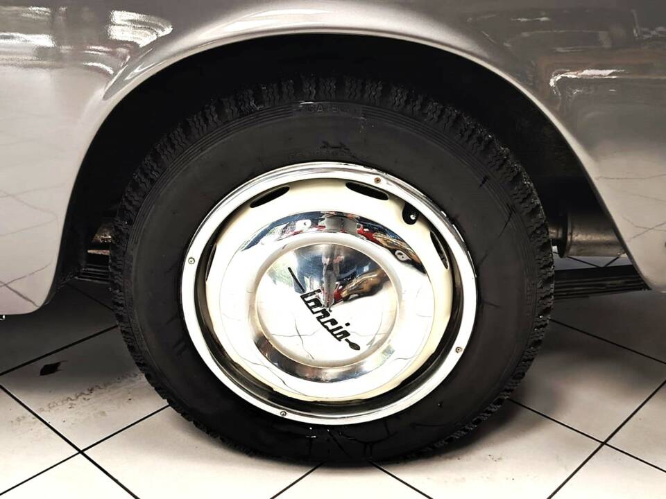 Afbeelding 25/55 van Lancia Flaminia GT 2.5 3C Touring (1963)