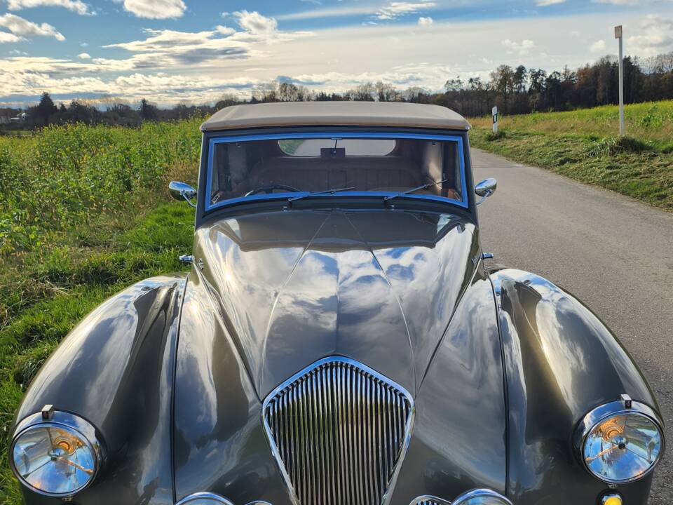 Image 12/72 of Healey 2.4 Litre Abbott (1953)