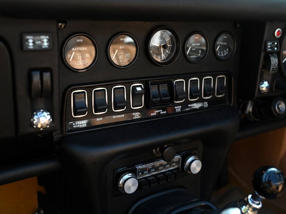 Image 16/26 de Jaguar Type E V12 (1973)