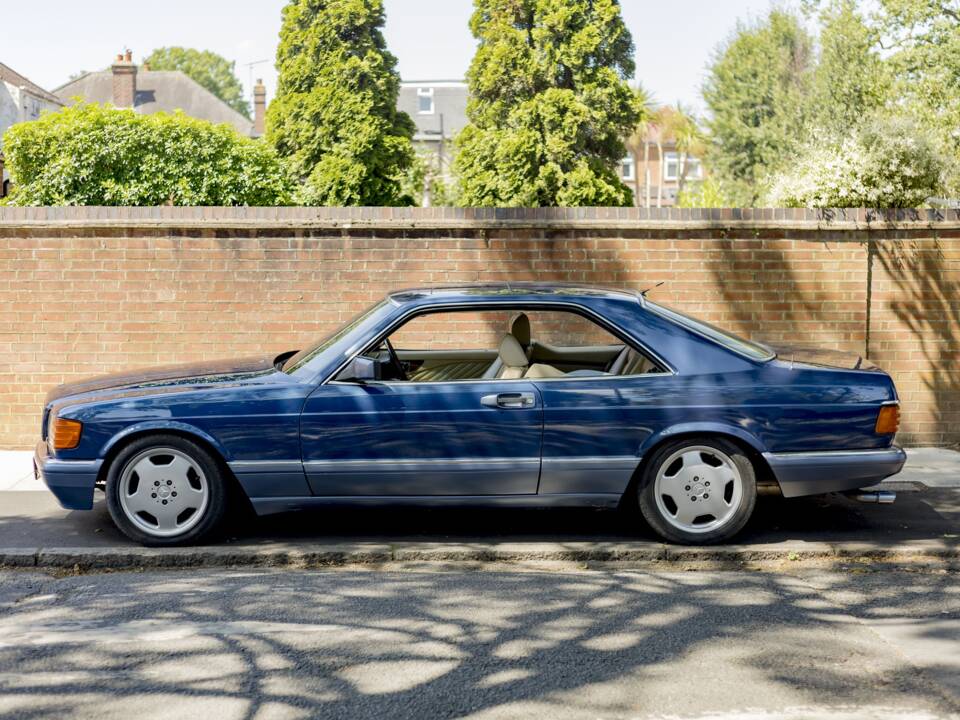 Image 38/50 of Mercedes-Benz 500 SEC (1989)