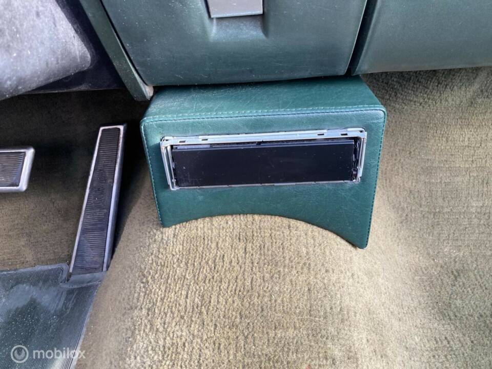 Bild 38/50 von Lincoln Continental Convertible (1966)