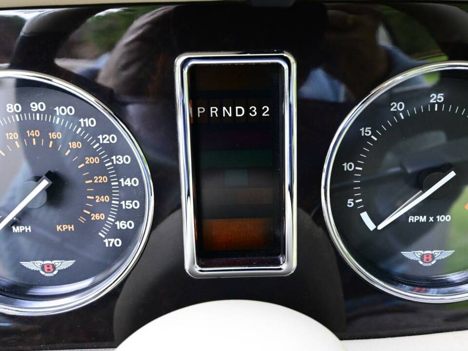 Bild 48/50 von Bentley Azure (2003)