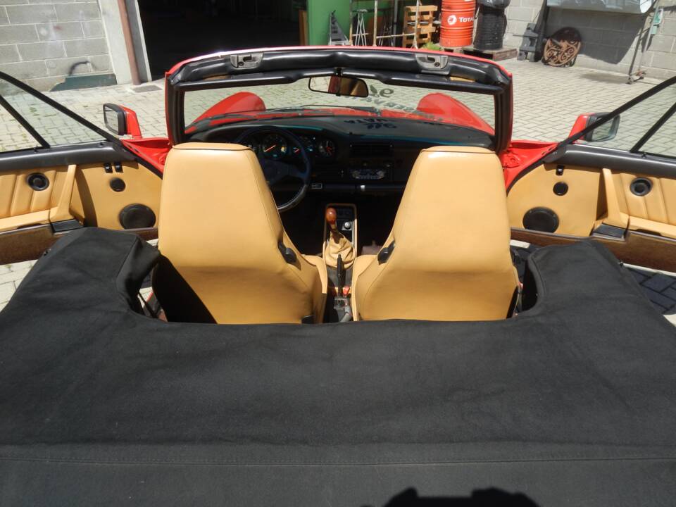 Imagen 16/85 de Porsche 911 Carrera 3.2 (1986)