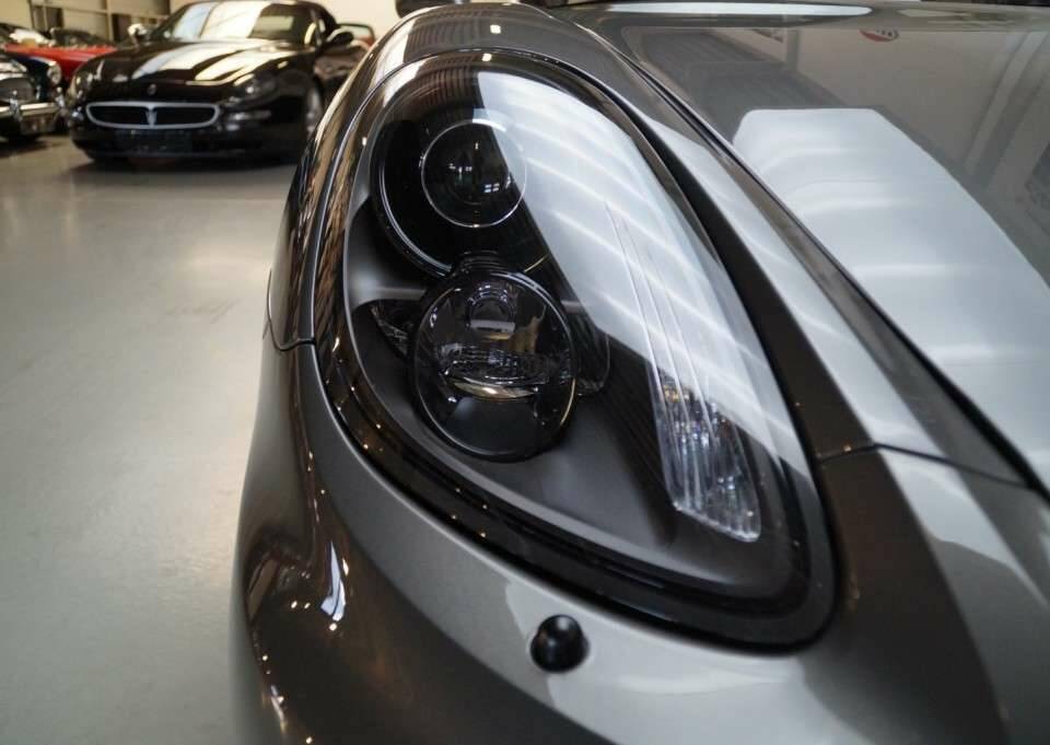 Image 27/50 of Porsche Boxster Spyder (2016)