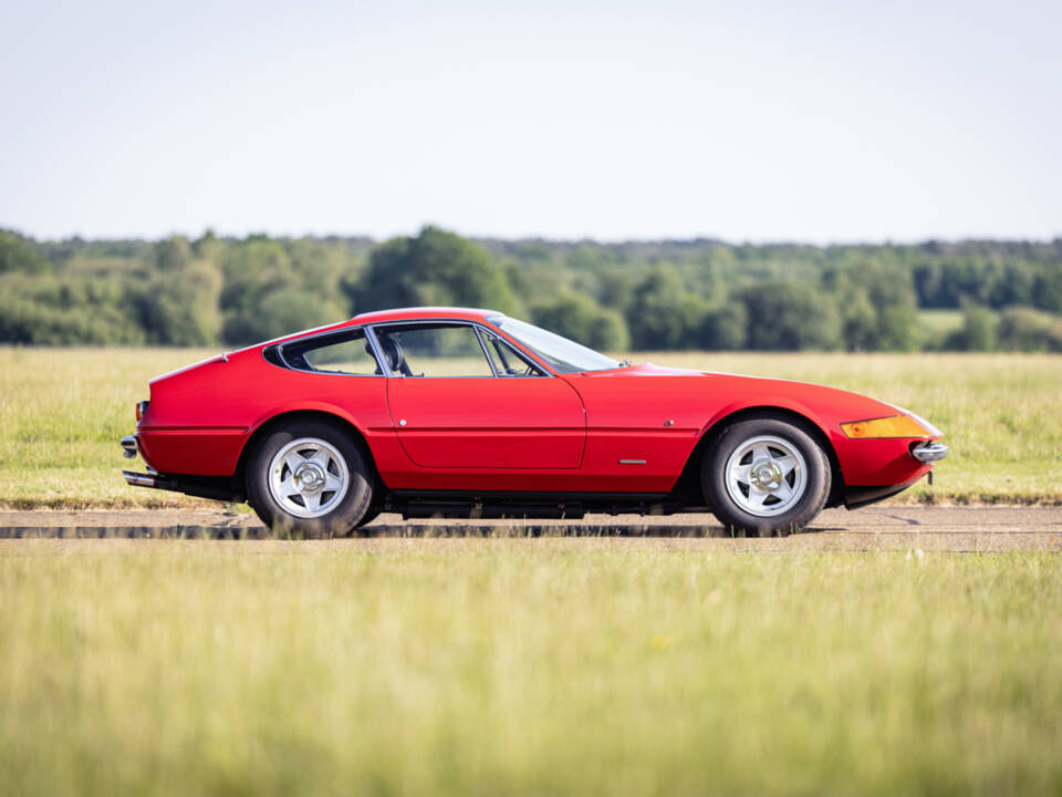 Immagine 5/50 di Ferrari 365 GTB&#x2F;4 Daytona (1973)
