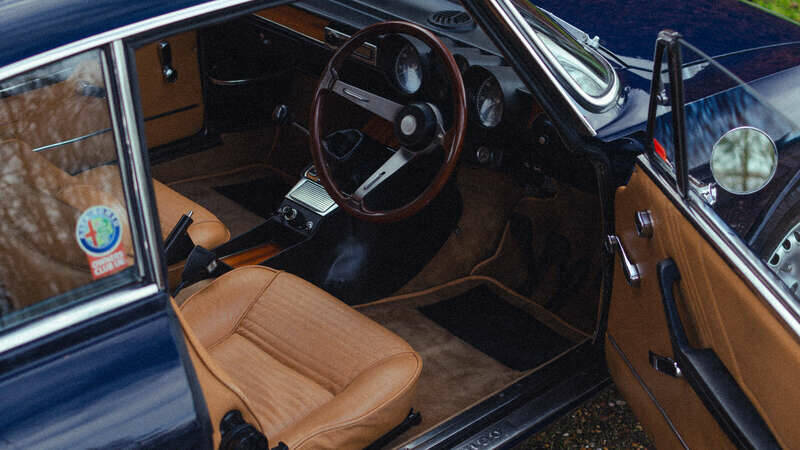 Image 2/50 of Alfa Romeo Giulia 1600 GT Junior (1977)