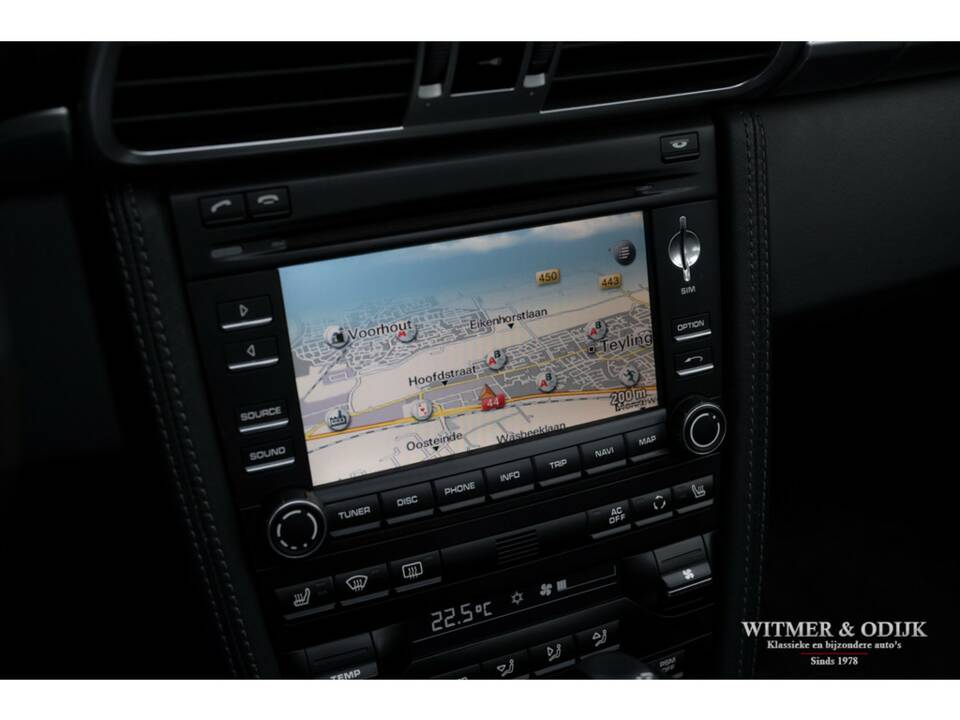 Image 17/41 of Porsche 911 Carrera 4S (2009)