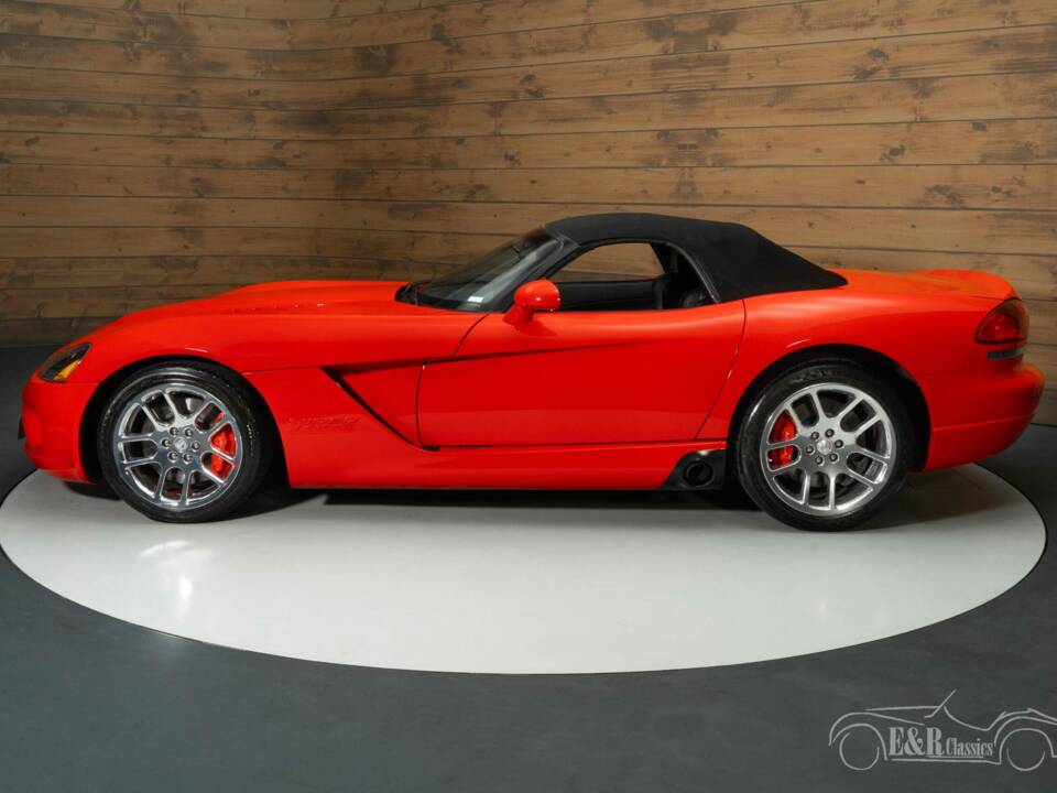 Image 4/6 of Dodge Viper SRT10 (2004)