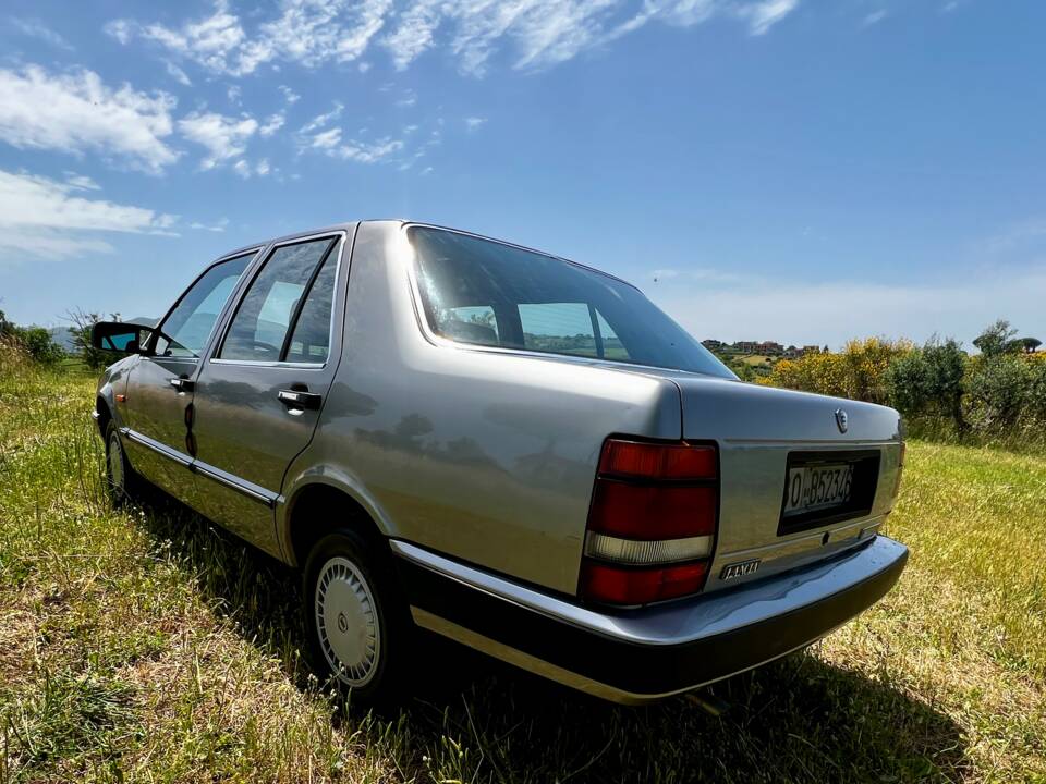 Afbeelding 22/81 van Lancia Thema I.E. (1986)