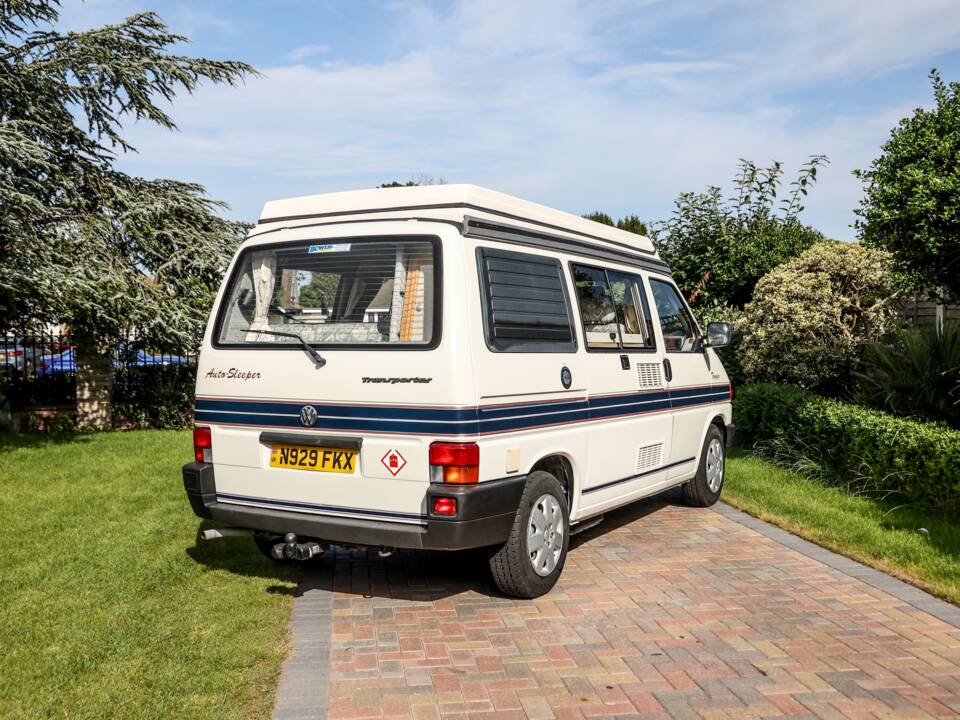 Image 37/37 of Volkswagen T4 California 2.0 (1996)